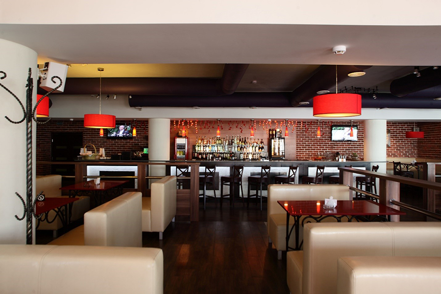 Offer Quality Hospitality to Restaurant Patrons with a Smart Control System